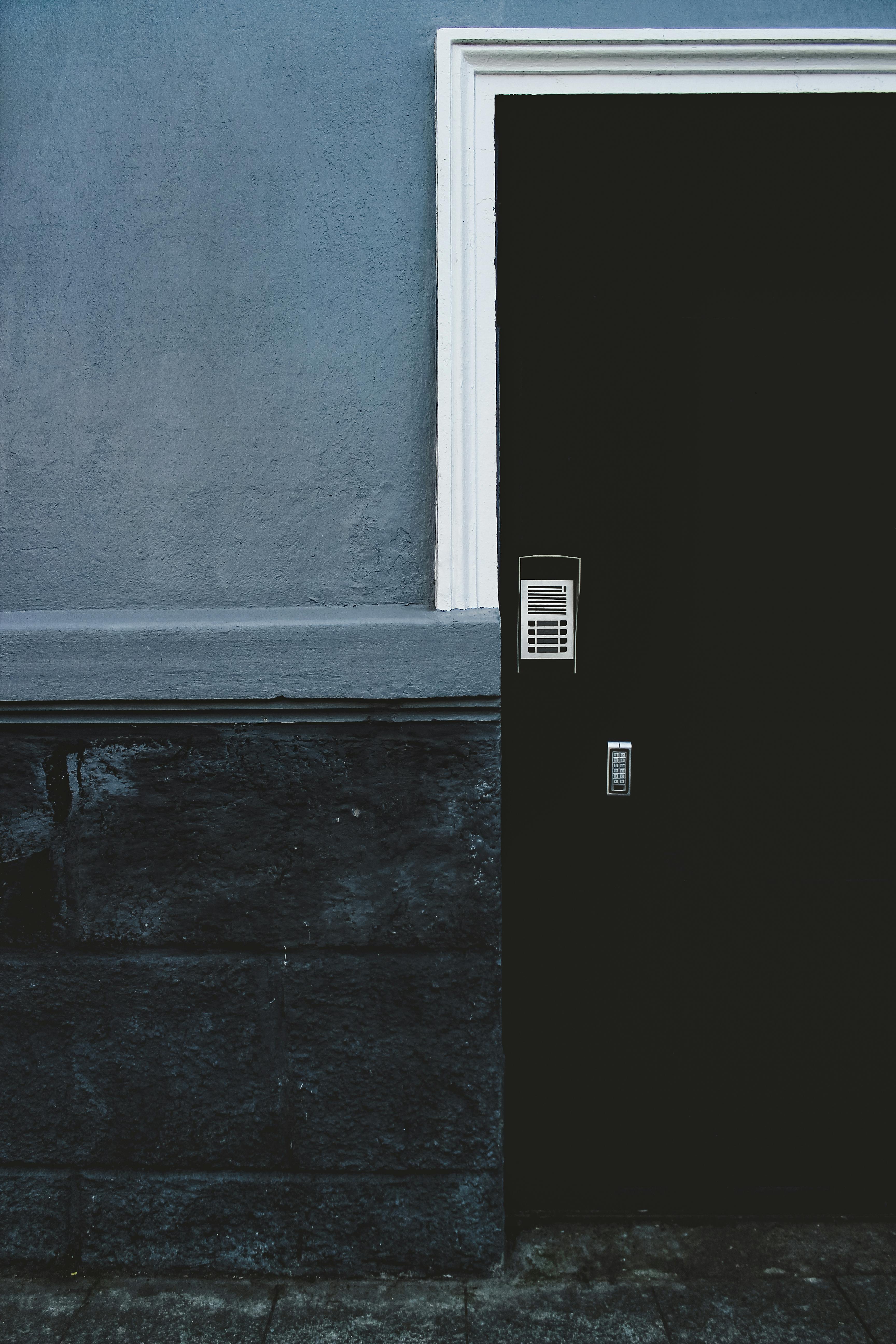 what're the types of commercial locks?